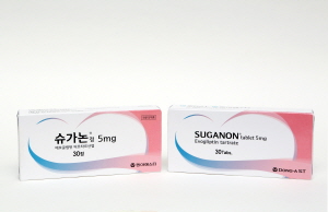 ▲ 동아에스티는 기능성소화불량증 치료제 ‘모티리톤’과 당뇨병 치료제 ‘슈가논’의 지난해 매출액이 회사 자체 출하량 기준 각각 300억 원을 달성했다고 25일 밝혔다.