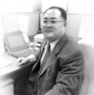 ▲ 한국유나이티드제약 정원태 부사장이 ‘여행’을 주제로 한 태블릿 회화 개인전을 유나이티드갤러리에서 무료로 개최한다.