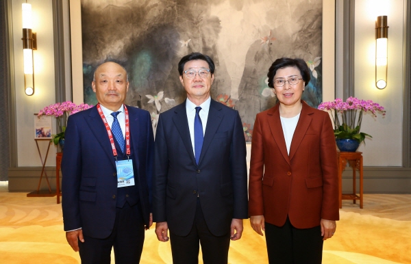 ▲ 한국제약바이오협회는 중국 제약혁신연구개발협회(PhIRDA)와 지난달 30일 양국의 제약바이오산업 간 교류 및 협력 확대를 위한 협약(MOU)을 체결했다고 밝혔다.