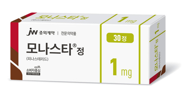 ▲ JW중외제약은 탈모치료제 ‘모나스타 정’의 30정 포장 제품을 출시했다고 밝혔다.