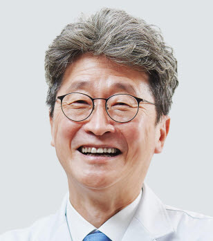 ▲ JW중외제약은 제33회 JW중외박애상 수상자로 백순구 연세대학교 원주의무부총장 겸 원주연세의료원장을 선정했다고 밝혔다.